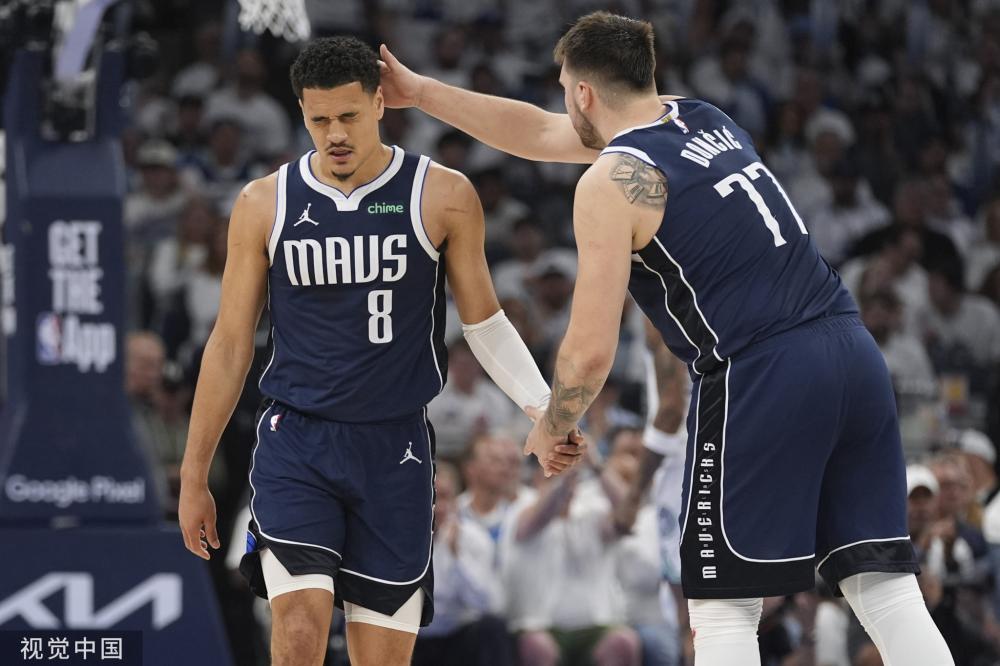 甲首次亮相 甲首次亮相