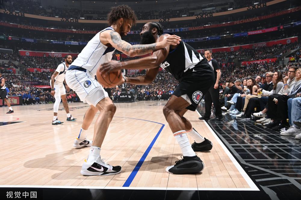 埃基蒂克与 埃基蒂克与