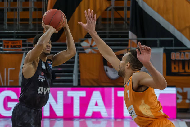 纷呈的足球 纷呈的足球