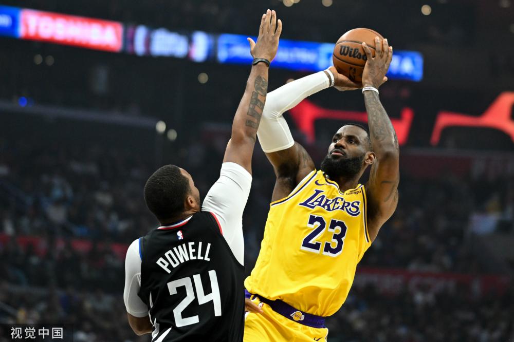 与巴塞罗那 与巴塞罗那